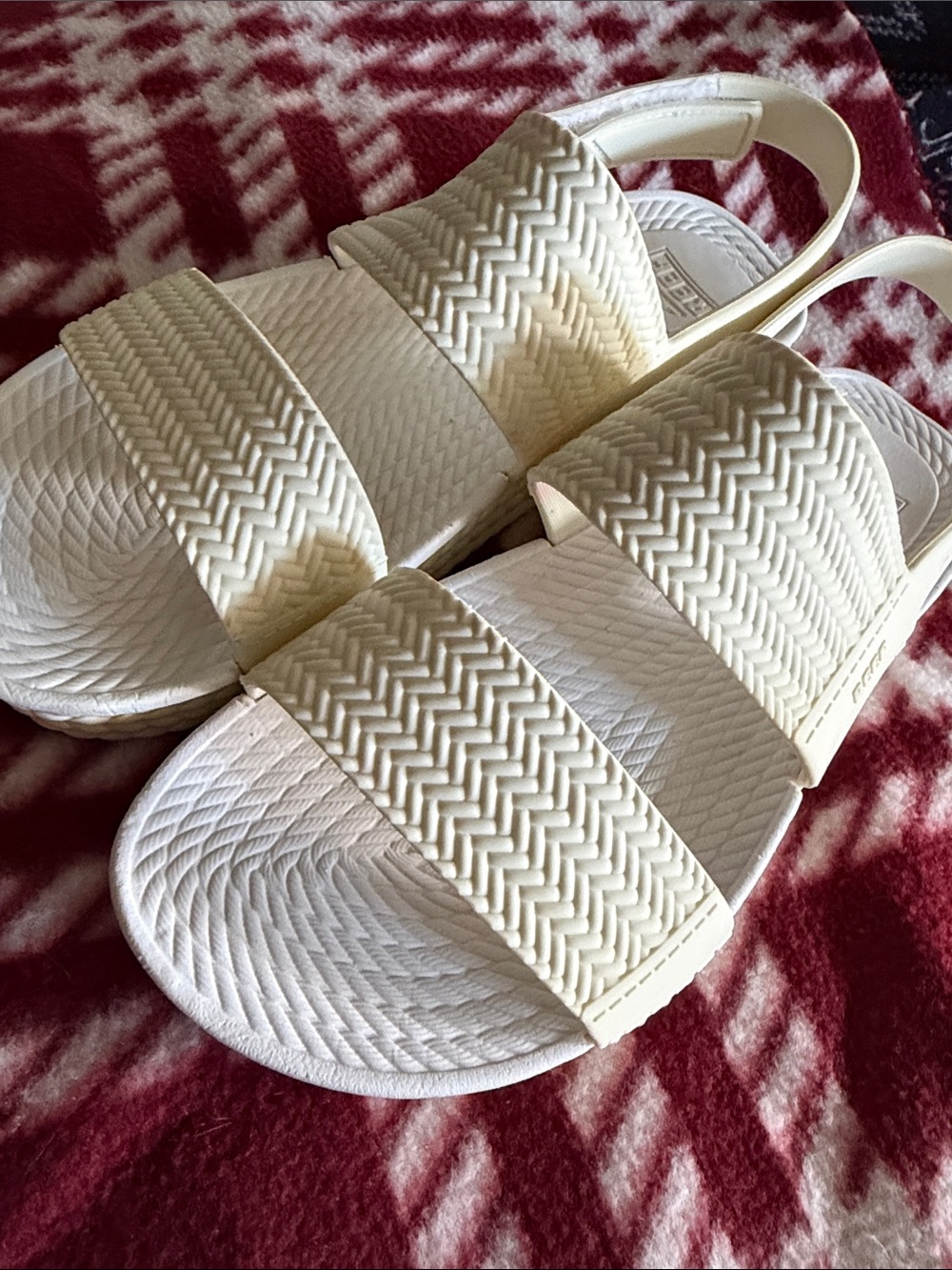 REEF Ivory Woven-Texture Slide Sandals